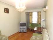 Satılır 2 otaqlı 48 m2 köhnə tikili Elmlər Akademiyası m.
