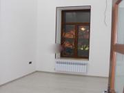 İcarəyə verilir 3 otaqlı 80 m2 obyekt 28 May m.