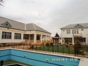 Satılır 6 otaqlı 300 m2 həyət evi Koroğlu m.