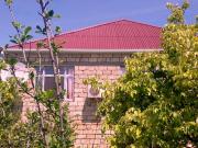 Satılır 6 otaqlı 3 m2 bağ evi Saray