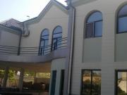 İcarəyə verilir 5 otaqlı 300 m2 həyət evi 28 May m.