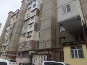 Satılır 2 otaqlı 55 m2 köhnə tikili Elmlər Akademiyası m.