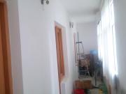 Satılır 4 otaqlı 90 m2 köhnə tikili İnşaatçılar m.