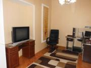 İcarəyə verilir 3 otaqlı 110 m2 obyekt Gənclik m.