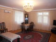 Satılır 3 otaqlı 127 m2 yeni tikili İnşaatçılar m.