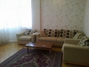 İcarəyə verilir 4 otaqlı 150 m2 yeni tikili İnşaatçılar m.