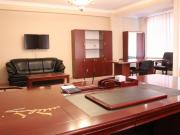 İcarəyə verilir 4 otaqlı 160 m2 obyekt İçəri Şəhər m.