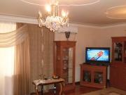 Satılır 5 otaqlı 120 m2 köhnə tikili 8 km