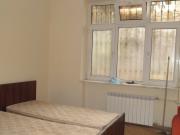 Satılır 2 otaqlı 70 m2 köhnə tikili Bakıxanov
