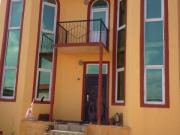 Satılır 4 otaqlı 180 m2 bağ evi Qaraçuxur