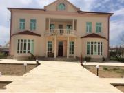 Satılır 10 otaqlı 650 m2 həyət evi Mərdəkan