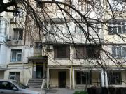 İcarəyə verilir 1 otaqlı 0 m2 köhnə tikili İnşaatçılar m.