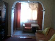 Satılır 2 otaqlı 45 m2 köhnə tikili İnşaatçılar m.