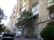 Satılır 3 otaqlı 72 m2 köhnə tikili Yasamal r.