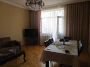 Satılır 3 otaqlı 95 m2 yeni tikili İnşaatçılar m.