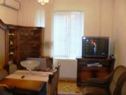 Satılır 2 otaqlı 55 m2 köhnə tikili Yasamal r.