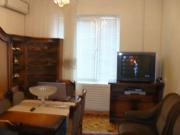 Satılır 2 otaqlı 60 m2 köhnə tikili Yasamal r.