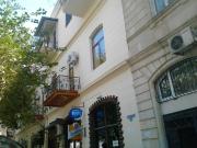 İcarəyə verilir 7 otaqlı 300 m2 obyekt 28 May m.