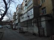 Satılır 3 otaqlı 85 m2 köhnə tikili Elmlər Akademiyası m.