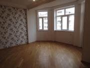 Satılır 2 otaqlı 90 m2 yeni tikili İnşaatçılar m.