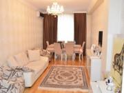 Satılır 2 otaqlı 95 m2 yeni tikili İnşaatçılar m.