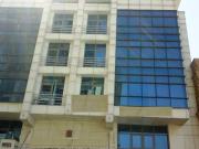 İcarəyə verilir 5 otaqlı 240 m2 obyekt 28 May m.