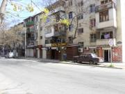 Satılır 3 otaqlı 65 m2 köhnə tikili Elmlər Akademiyası m.