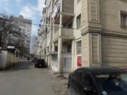 Satılır 3 otaqlı 65 m2 köhnə tikili Elmlər Akademiyası m.