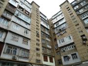 Satılır 4 otaqlı 127 m2 köhnə tikili İnşaatçılar m.