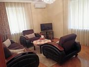 Satılır 3 otaqlı 80 m2 köhnə tikili Elmlər Akademiyası m.
