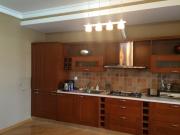 Satılır 4 otaqlı 160 m2 yeni tikili Nizami m.