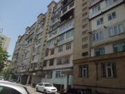 Satılır 3 otaqlı 80 m2 köhnə tikili Elmlər Akademiyası m.
