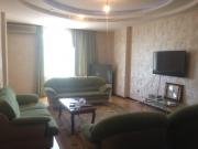 Satılır 4 otaqlı 200 m2 yeni tikili Nizami m.