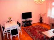Satılır 4 otaqlı 80 m2 köhnə tikili Elmlər Akademiyası m.