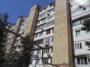 Satılır 3 otaqlı 93 m2 köhnə tikili Elmlər Akademiyası m.