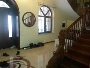 İcarəyə verilir 4 otaqlı 600 m2 həyət evi Bakıxanov