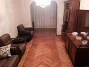 İcarəyə verilir 2 otaqlı 45 m2 köhnə tikili İnşaatçılar m.