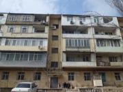 Satılır 4 otaqlı 100 m2 köhnə tikili Elmlər Akademiyası m.