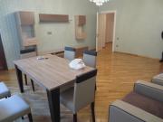 İcarəyə verilir 4 otaqlı 0 m2 yeni tikili İnşaatçılar m.