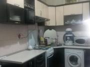 Satılır 4 otaqlı 100 m2 köhnə tikili Elmlər Akademiyası m.