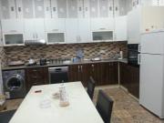 Satılır 6 otaqlı 25 m2 həyət evi Saray
