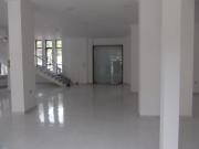 İcarəyə verilir 0 otaqlı 400 m2 obyekt 28 May m.