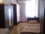 İcarəyə verilir 4 otaqlı 180 m2 yeni tikili İnşaatçılar m.