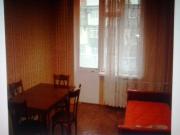 İcarəyə verilir 1 otaqlı 35 m2 köhnə tikili Gənclik m.