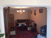 Satılır 3 otaqlı 92 m2 köhnə tikili Yasamal r.