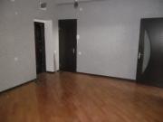 Satılır 3 otaqlı 76 m2 yeni tikili İnşaatçılar m.