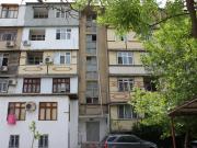 Satılır 2 otaqlı 60 m2 köhnə tikili Bakıxanov