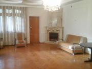 İcarəyə verilir 4 otaqlı 200 m2 obyekt Nəriman Nərimanov m.