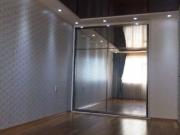 Satılır 2 otaqlı 60 m2 yeni tikili İnşaatçılar m.
