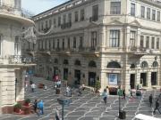 İcarəyə verilir 6 otaqlı 260 m2 köhnə tikili Səbail r.